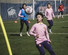 关于委内瑞拉女足队员集体努力，共同取得胜利的信息