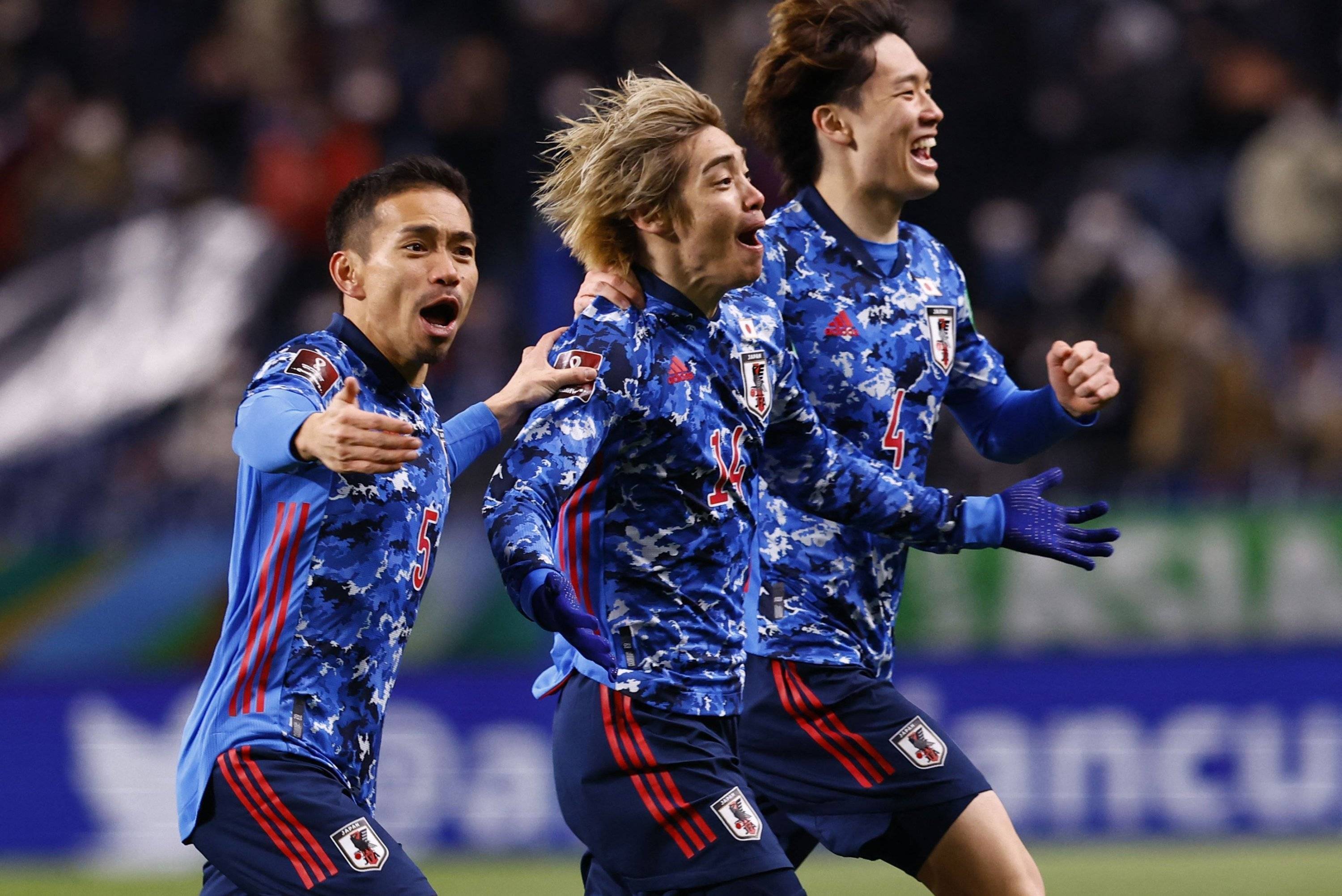 关于日本队在世界杯上表现抢眼,力压实力强队的信息 关于日本队在世界杯上表现抢眼,力压实力强队的信息